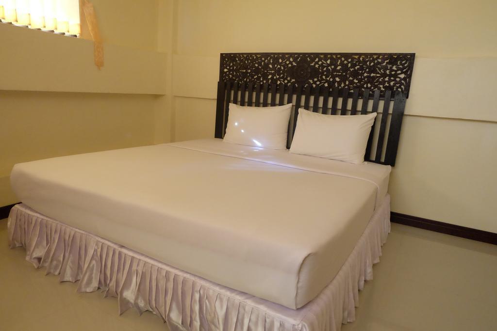 J-Safe Guesthouse Sukhothai Exterior foto